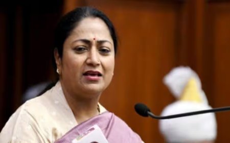 Delhi CM Rekha Gupta Hits Back at Critics, Highlights Govt’s Achievements Over AAP Rule