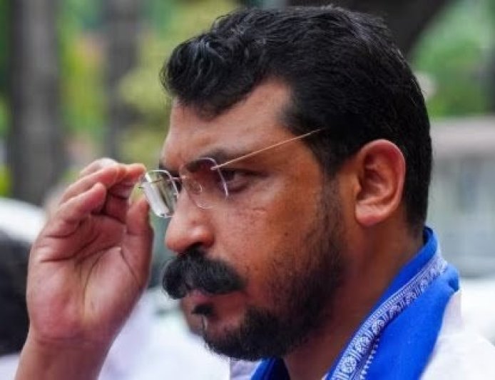 चंद्रशेखर आजाद का मोहन भागवत पर तंज: सावरकर से पहले कांशीराम को मिले भारत रत्न